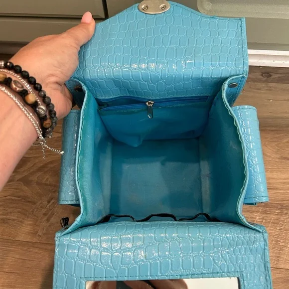 tru brand aqua blue Crocodile-Embossed style Women's box bag - Picture 8 of 14